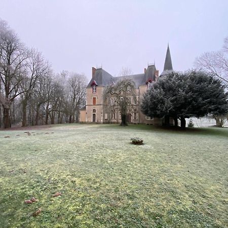 Le Chateau Du Grand Coudray Villaines-la-Juhel Exteriör bild